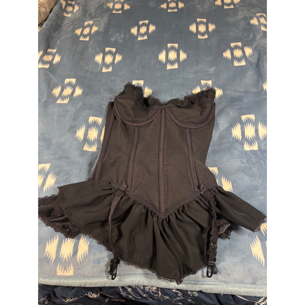 Trashy Lingerie Black Ruffle Corset Top Garter Straps Size M Boned Underwire